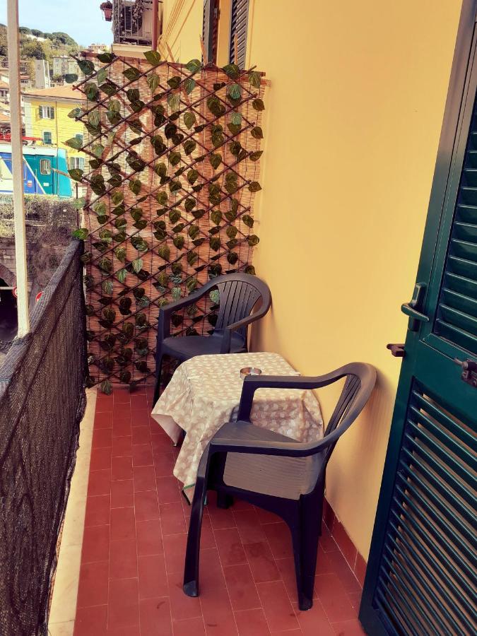 La Maison Des Caprices_ La Spezia _Stazione_5Terre Εξωτερικό φωτογραφία